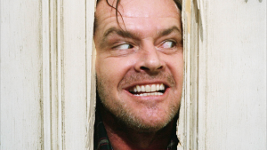 45 ans après sa sortie, le plus gros mystère du film The Shining a enfin été percé : il a fallu un an d’investigation pour répondre à cette grande question !