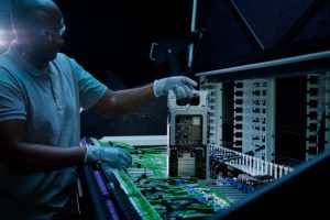 Shell et Intel poussent l'immersion pour refroidir les serveurs