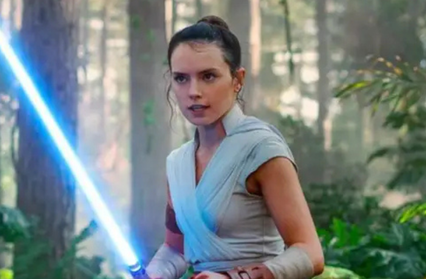 Star Wars Le Réveil de la Force n'est pas le film de SF le plus cher de l'histoire : ce film tiré d'une saga légendaire a explosé son budget !