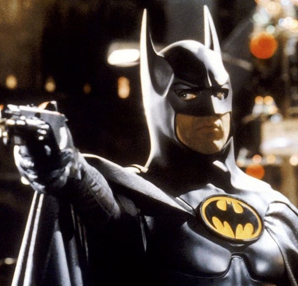 Le DC Universe a commencé au cinéma plus de 30 ans avant Zack Snyder : ce plan de Batman Returns en est la preuve ultime