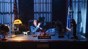 Arnold Schwarzenegger et Michael Fassbender font équipe dans la suite de ce court-métrage totalement WTF !