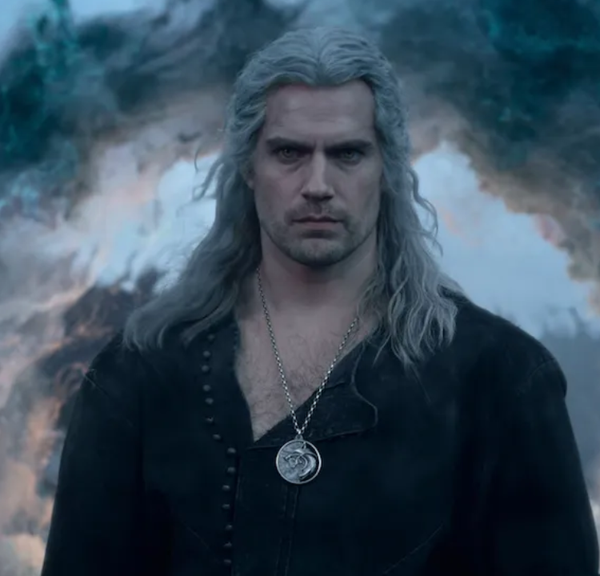 C'est la douche froide pour Henry Cavill ! Ce film adapté d'une saga de SF culte ne sortirait pas au cinéma