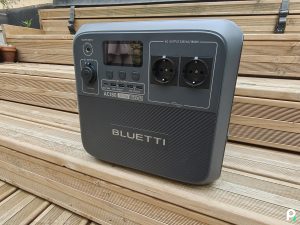 Test Bluetti AC180 : une station d’énergie solide qui passe au sans-fil