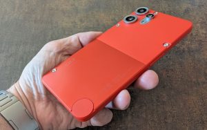 Test CMF Phone 2 Pro : le smartphone d’entrée de gamme presque parfait