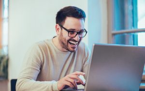 Vous pouvez maintenant lancer Copilot sans les mains sur Windows 11, voici comment