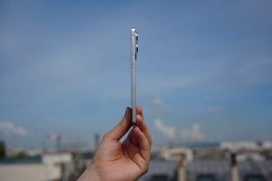 Prise en main du Galaxy S25 Edge : il est aussi fin que beau