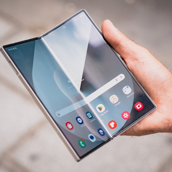 Pour battre les pliants chinois, le Galaxy Z Fold 7 miserait sur ces deux nouveautés