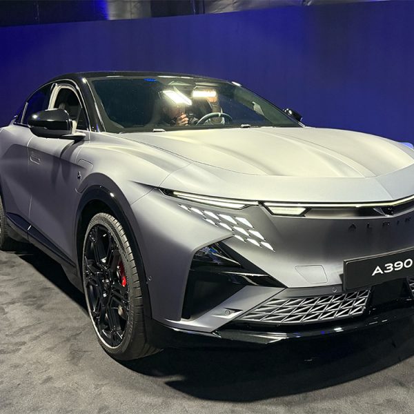 Alpine A390, le plus puissant SUV électrique made in France se dévoile