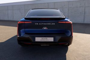 3 infos sur la première voiture 100 % électrique d’Emmanuel Macron