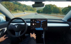La conduite autonome de Tesla (FSD) enfin autorisée en Europe ?