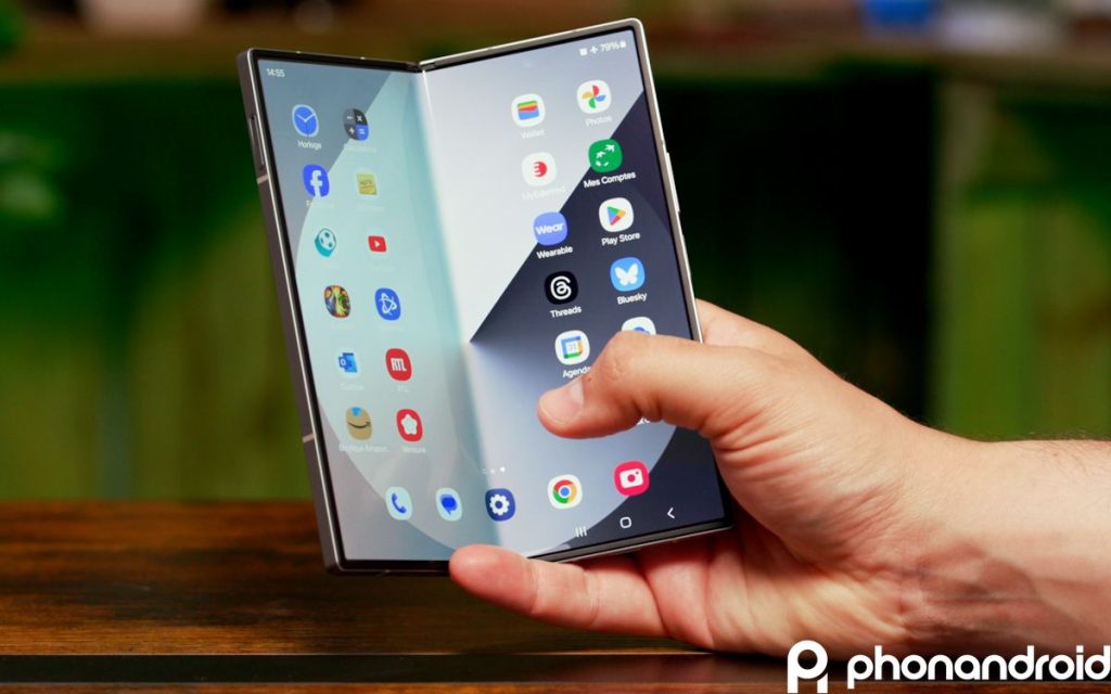 Les dimensions du Galaxy Z Fold 7 ont fuité, Samsung s’apprête à battre un record de finesse