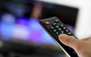 Comment regarder M6 en streaming gratuit depuis l’étranger ?