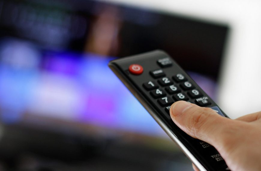 Comment regarder M6 en streaming gratuit depuis l’étranger ?