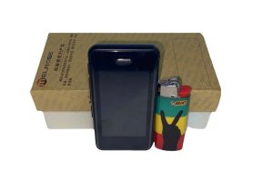 Comment des mini téléphones indétectables « de la taille d’un briquet » ont inondé les prisons françaises