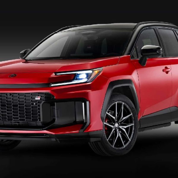 Le Toyota RAV4 hybride rechargeable de 2026 cache une arme secrète digne d’une voiture électrique