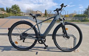 Test Decathlon Rockrider E-Activ 100 : un vélo électrique qui vous en donne vraiment pour votre argent