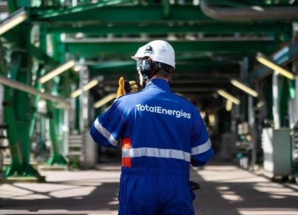 TotalEnergies monte un laboratoire IA avec Mistral