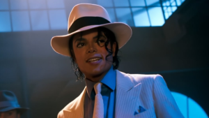 Mauvaise nouvelle pour les fans de Michael Jackson : ils vont devoir attendre plus longtemps avant de voir le biopic au cinéma