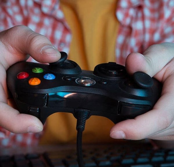 Un père excédé par le temps de jeu de son fils trouve une solution radicale !