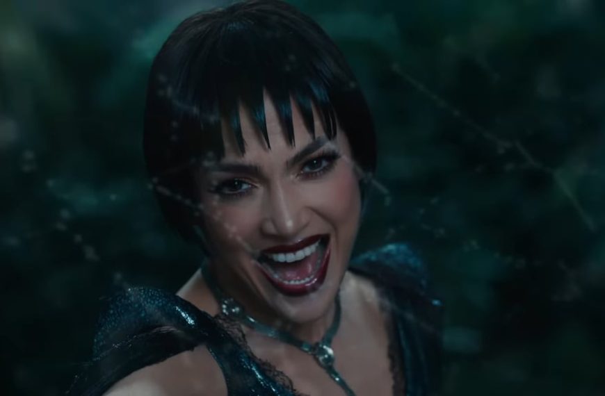 Jennifer Lopez est la prochaine Spider-Woman, mais ce n'est vraiment pas ce que vous croyez…