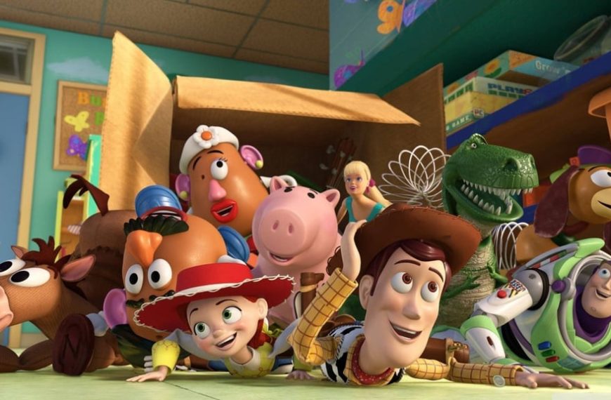 Les écrans captivent nos enfants. Toy Story 5 intègre donc ce personnage inattendu qui va parler à nos chères petites têtes blondes…