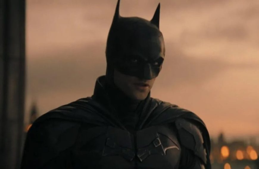 “Laissez le faire son truc” : les fans de The Batman s’inquiètent pour la suite de la saga, le scénario n’est toujours pas là, mais…