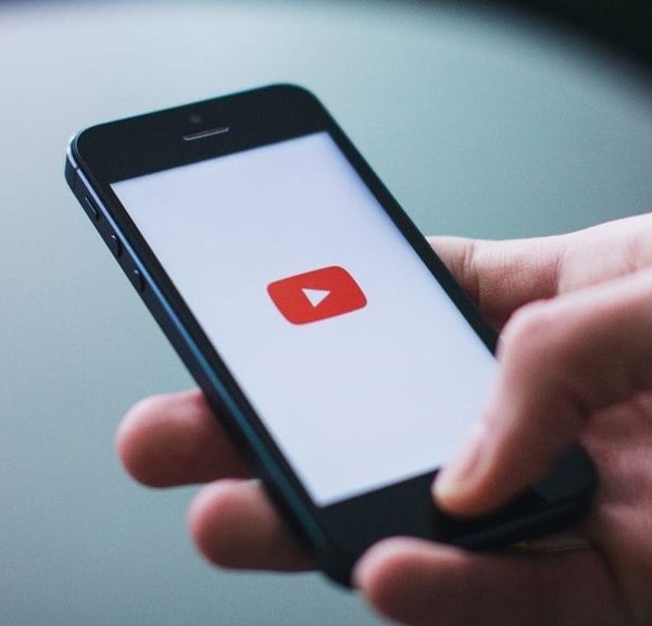 Il n'est plus le numéro 1 de Youtube ! Il était au top, désormais, il ne fait que plonger…