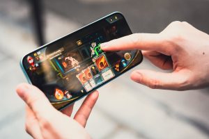 iPhone 17 : pourquoi l’écran 120 Hz risque de décevoir