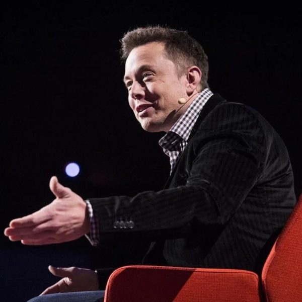 Elon Musk « n’utilise pas d’ordinateur » selon ses avocats, mais ses tweets disent le contraire