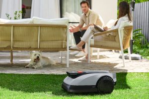 Soldes d’été ECOVACS : des robots à prix mini pour tout nettoyer, du salon au jardin