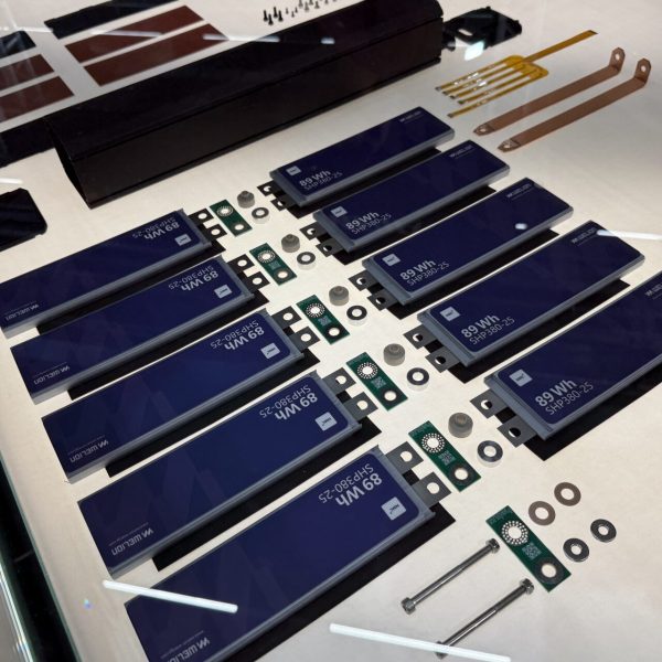 2 fois plus d’autonomie, recharge en 10 mn, poids réduit : cette batterie solide veut s’installer sur les vélos électriques