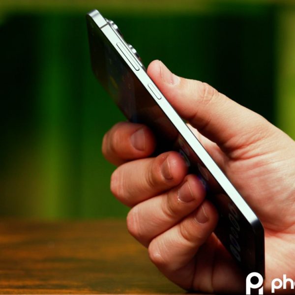 Le Galaxy S25 Edge passe avec brio ce test de solidité qu’on pensait perdu d’avance