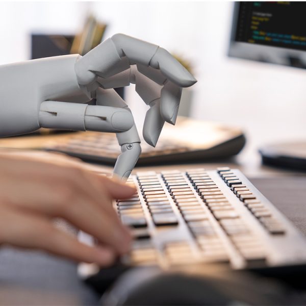 De plus en plus de gens utilisent l’IA au travail et il y a deux bonnes raisons à ça