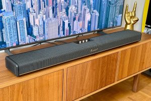 Test Marshall Heston 120 : la plus musicale des barres de son s’attaque à Sonos