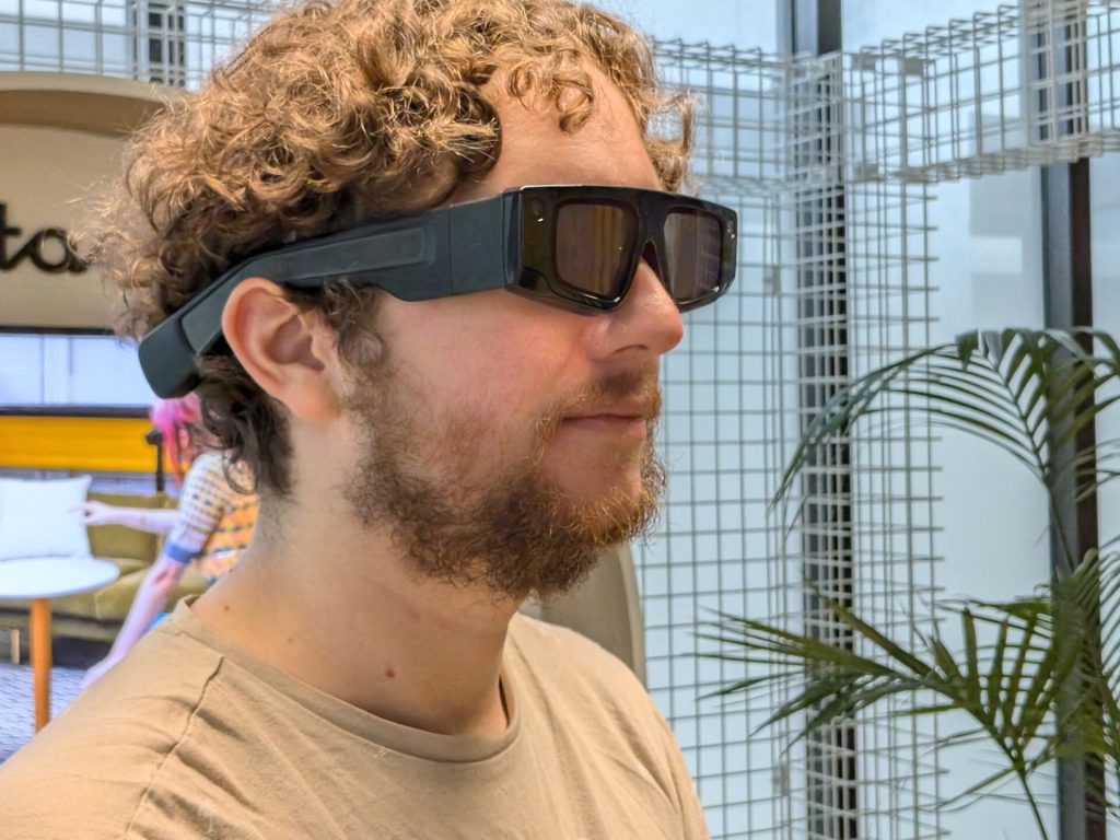 Snap lancera ses lunettes Specs de réalité augmentée en 2026