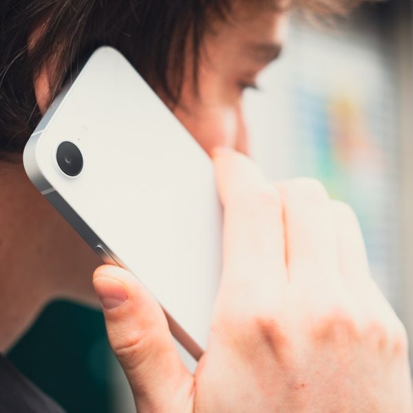 Apple nie qu’un bug d’iOS a permis d’espionner des utilisateurs d’iPhone en Europe