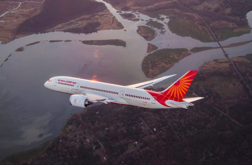 Tata, de l’automobile à l’iPhone… jusqu’au crash Air India