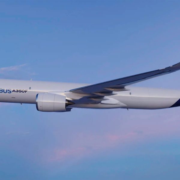 Le futur avion cargo d’Airbus prend vie et débarque en France