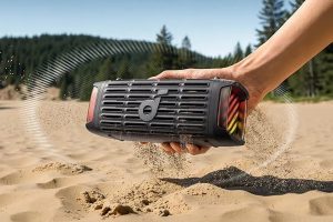 Pensée pour la plage, cette enceinte portable vibre pour se débarrasser du sable