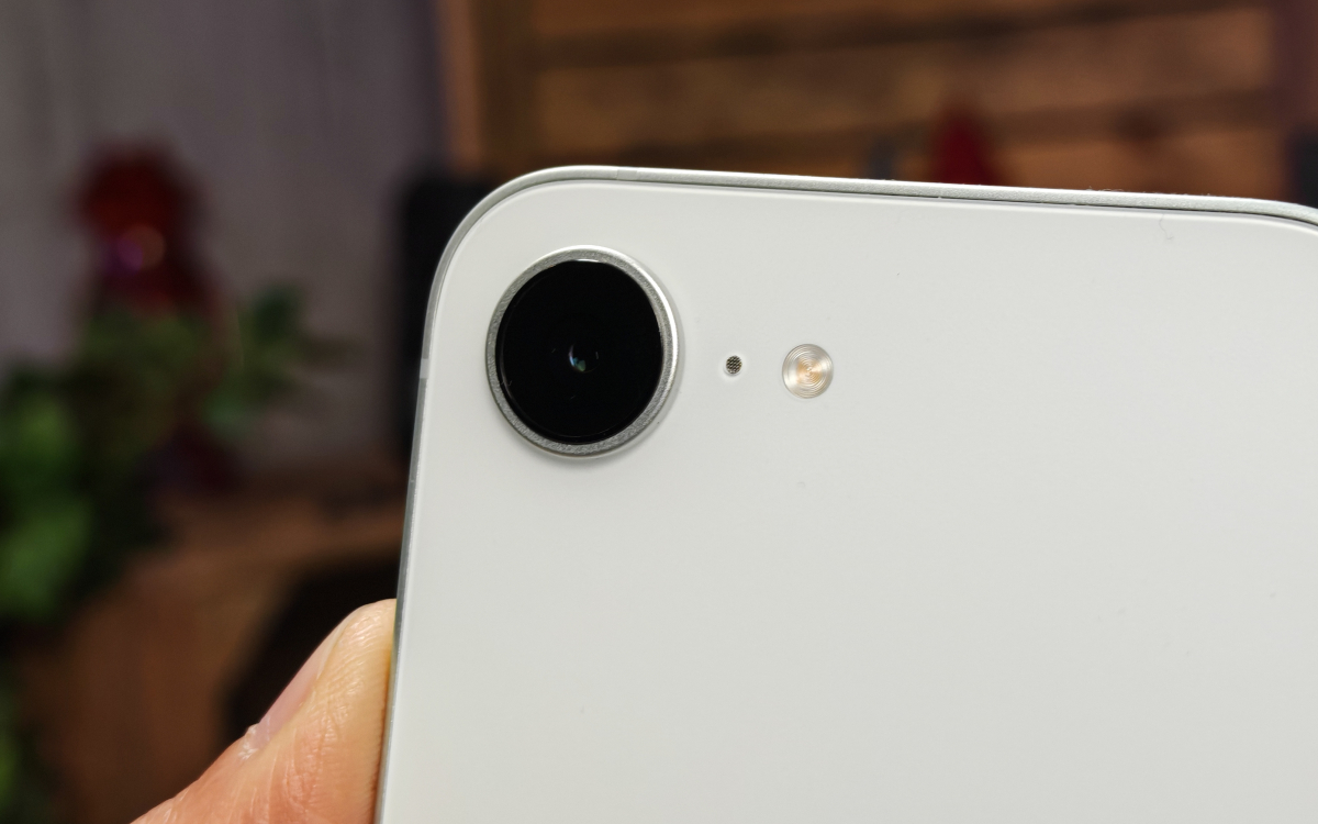 L’iPhone 17 Air surprend avec une caméra frontale jamais vue à cet endroit