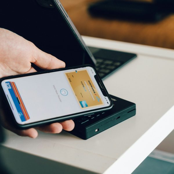 Permis de conduire, carte bancaire, de transport et d’identité : voici tous les documents disponibles sur smartphone
