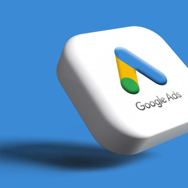 La nouvelle arme des escrocs : les pubs Google