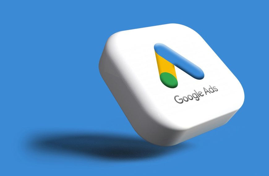 La nouvelle arme des escrocs : les pubs Google