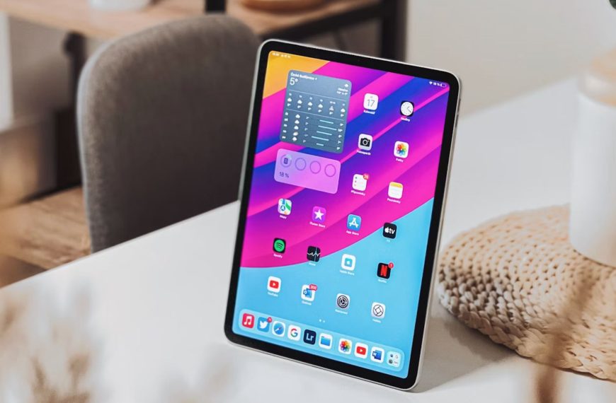 La dernière bêta d’iOS cache un indice sur le futur écran connecté d’Apple