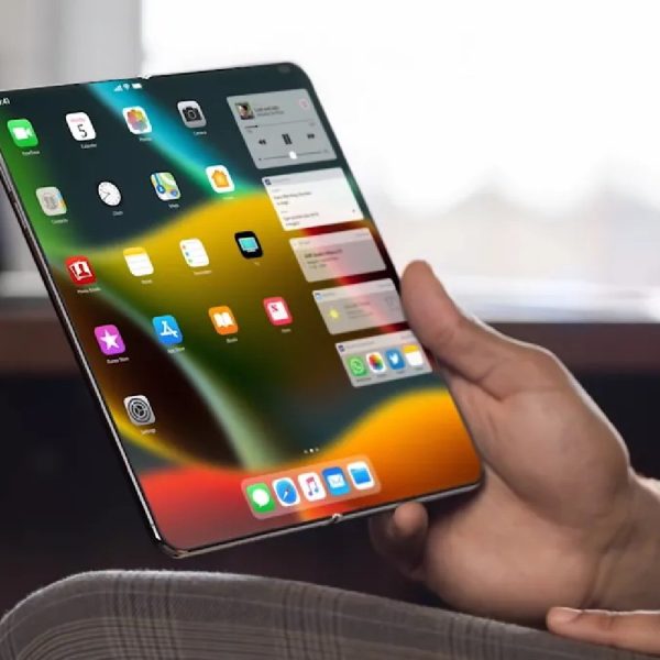 Apple amorcerait la production de son premier iPhone pliant en fin d’année