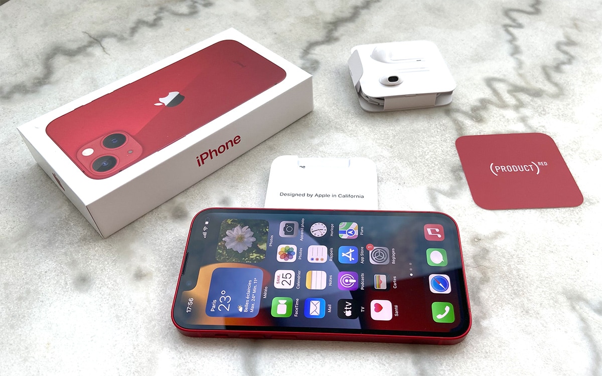 Avec l’iPhone 17, Apple s’éloigne encore un peu plus des formats compacts
