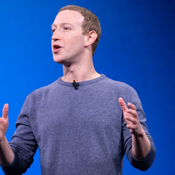 Meta : Mark Zuckerberg à la recherche de la « superintelligence » IA
