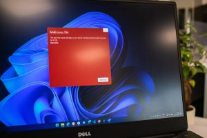 Nouvelle menace sur Windows : le virus CyberEYE peut désactiver Microsoft Defender pour voler vos données