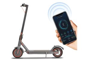 Cette trottinette qui va à 25km/h coûte 3 fois rien : gros déstockage à -40%