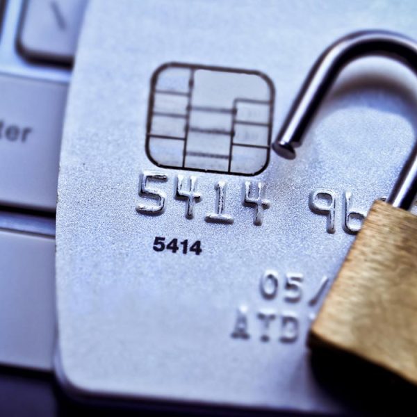 Pourquoi un VPN est important pour vos transactions bancaires en ligne ?